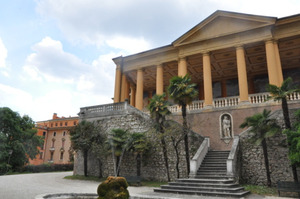 Villa San Carlo ingresso portico